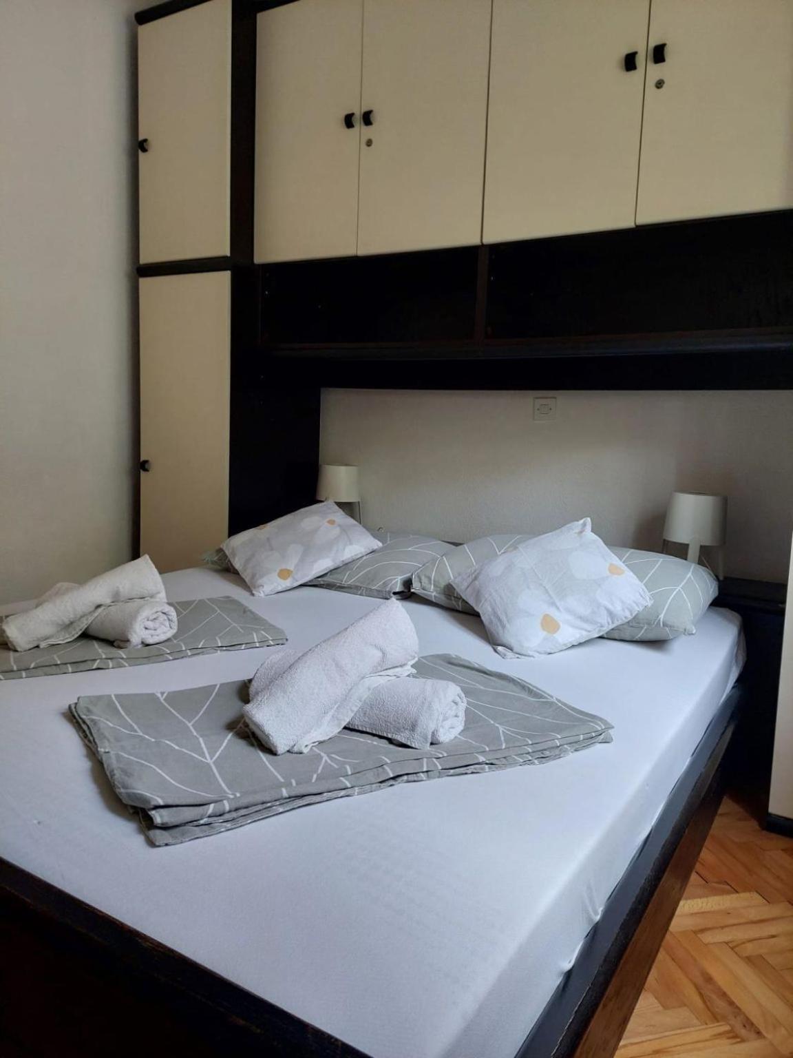 Apartments Pavao พอสติรา ภายนอก รูปภาพ
